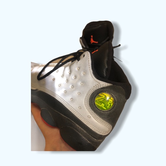 Air Jordan 13 Retros - Picture 3 of 7
